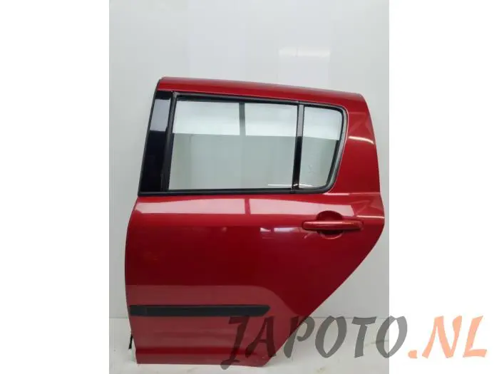 Tür 4-türig links hinten Suzuki Swift