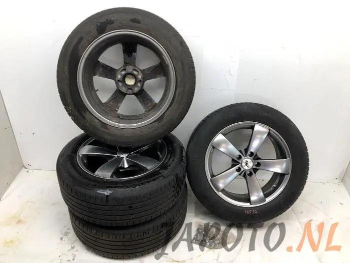 Felgen Set + Reifen Hyundai IX35