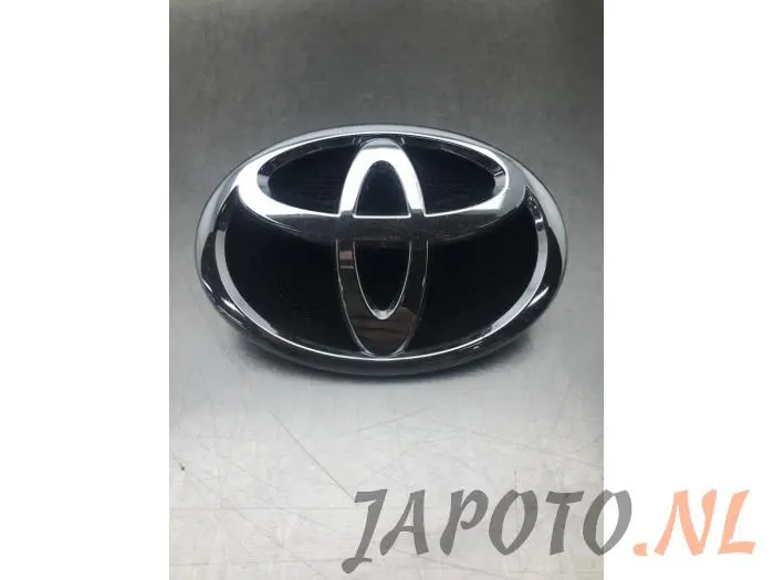 Emblem Toyota Avensis