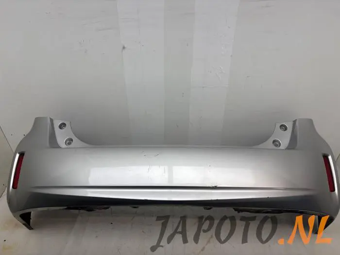 Stoßstange hinten Toyota Prius Plus